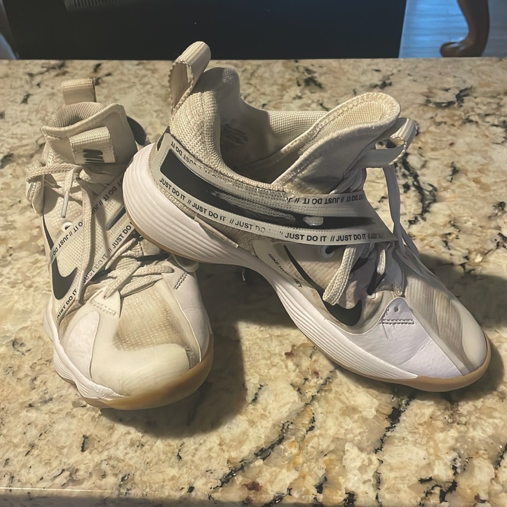 Nike volleyball shoes